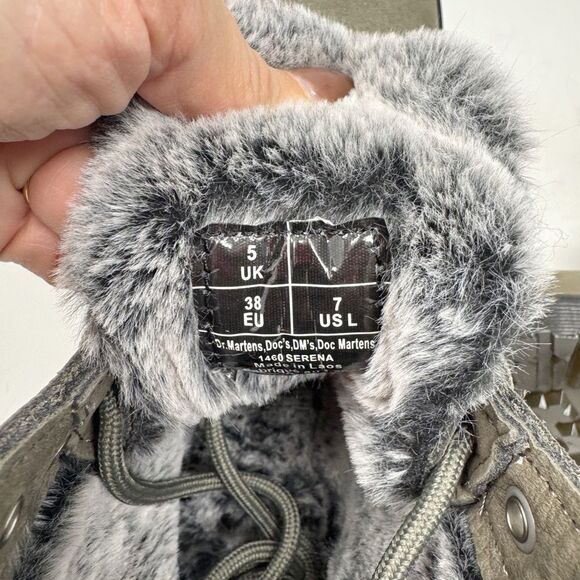 DR. MARTEN’S | NEW Serena Green Fur Lined Combat Boots Women’s Size 7 Men’s 5.5 - Picture 12 of 12